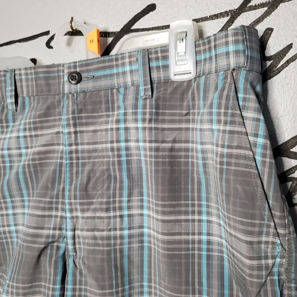 PGA Tour Apparel Gray Plaid Golf Shorts with Expandable Active Waistband